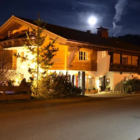 Nebelhorn Relaxhotel Hotel 4*