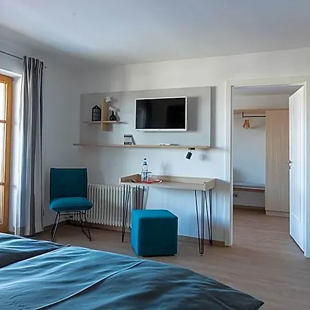 Nebelhorn Relaxhotel فندق